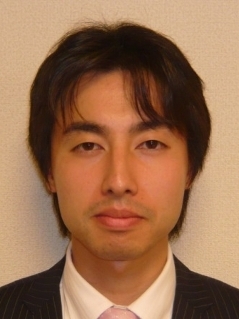 利府展示場店長の写真です。
